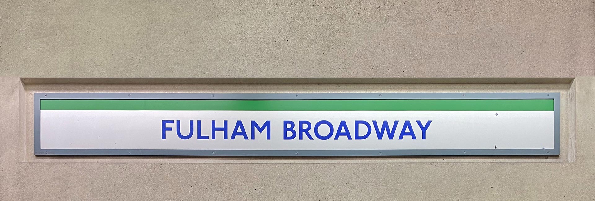 Fulham Broadway sign