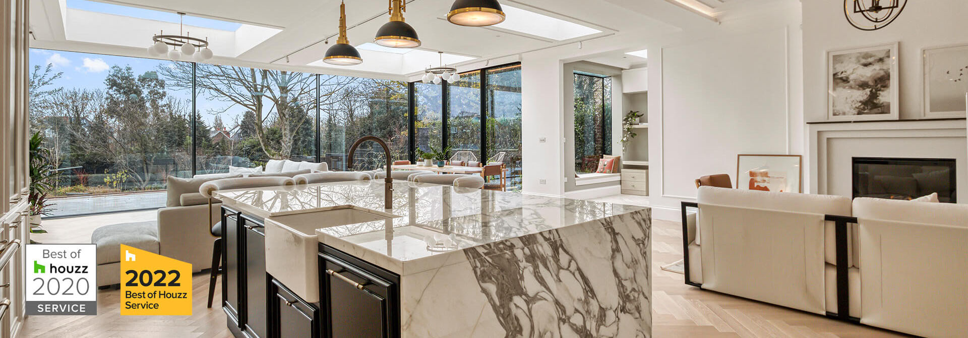 Building contractors built a new open plan kitchen in London