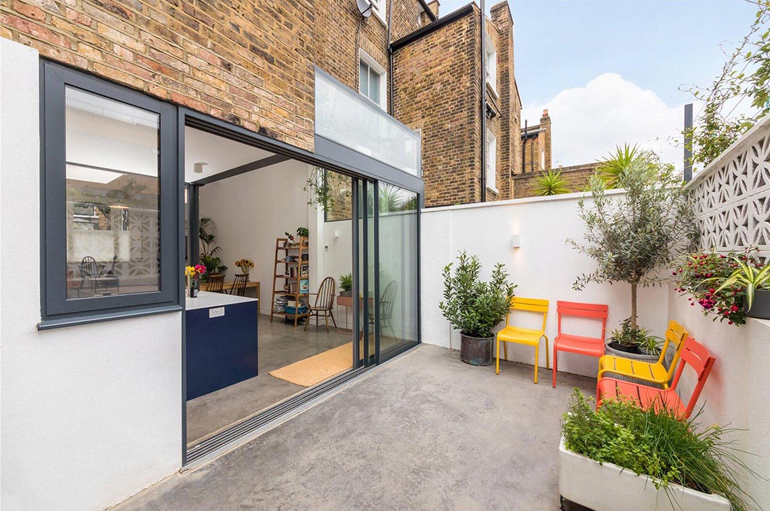 rear house extension with glazing