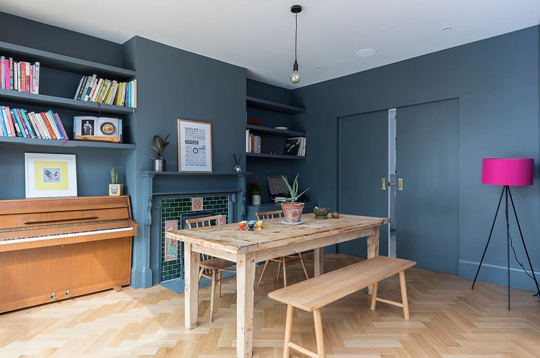 table and chairs in a contemporary living room 